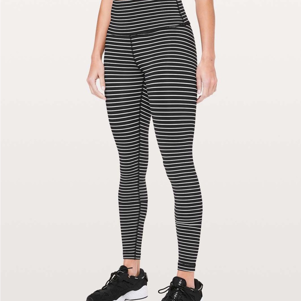 Lulu Wunder Under Black and White Striped Women's Leggings sz 8